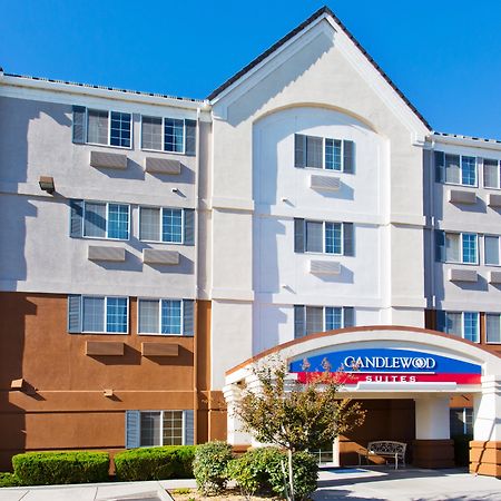Candlewood Suites Medford By Ihg Exterior foto