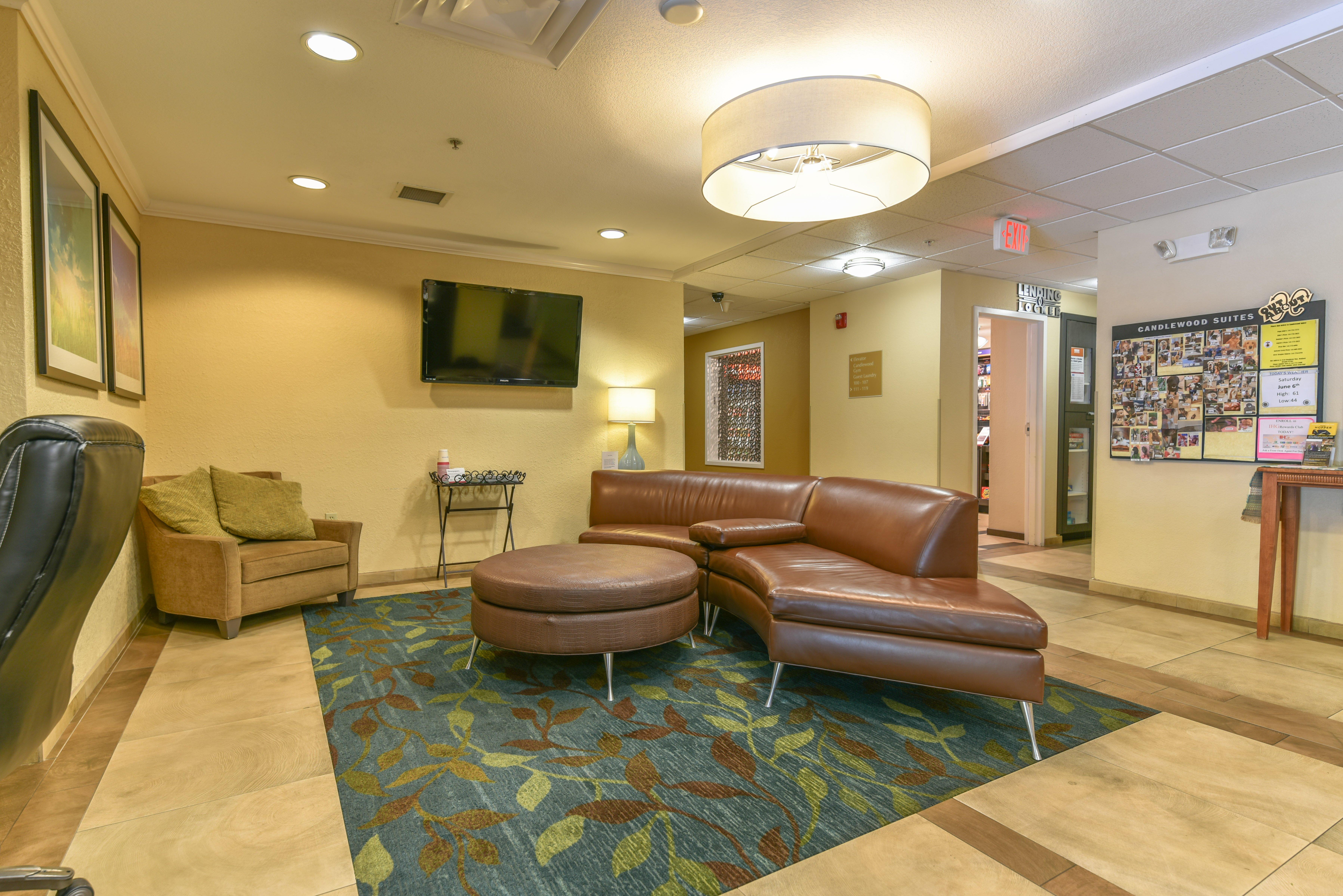 Candlewood Suites Medford By Ihg Exterior foto